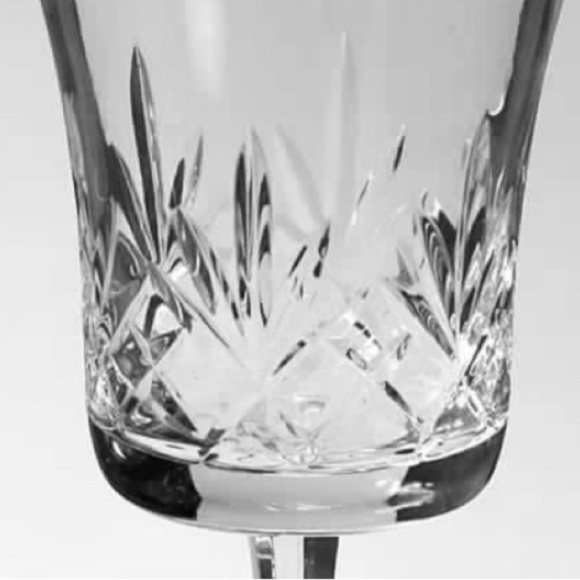 'ASTRAL Questa' Popular founded by Waterford Crystal Wine Glasses Set of 4 - Picture 7 of 10